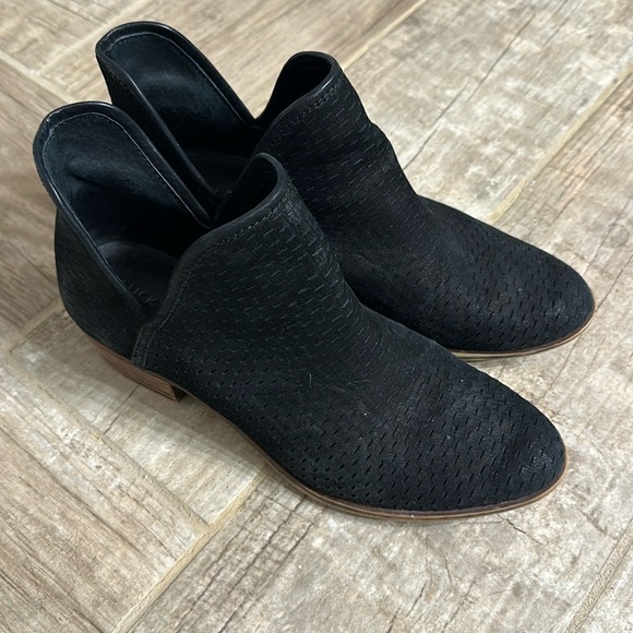 Lucky Brand Baley Bootie Women's Size 9M Black Perforated Chop Out Boots - Picture 1 of 7
